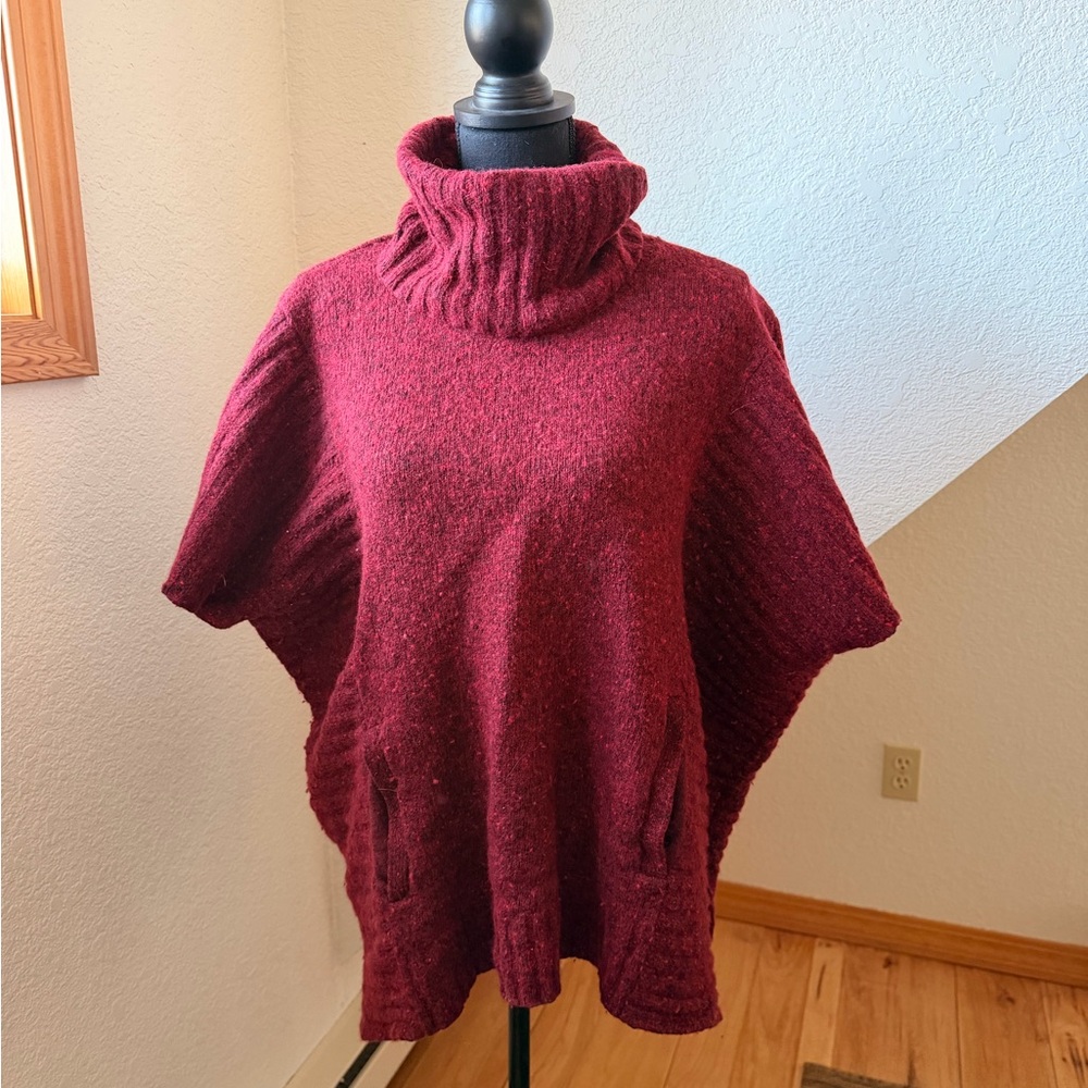 Athleta Passage Sweater Poncho Burgundy Donegal Wool Blend Turtleneck S/M